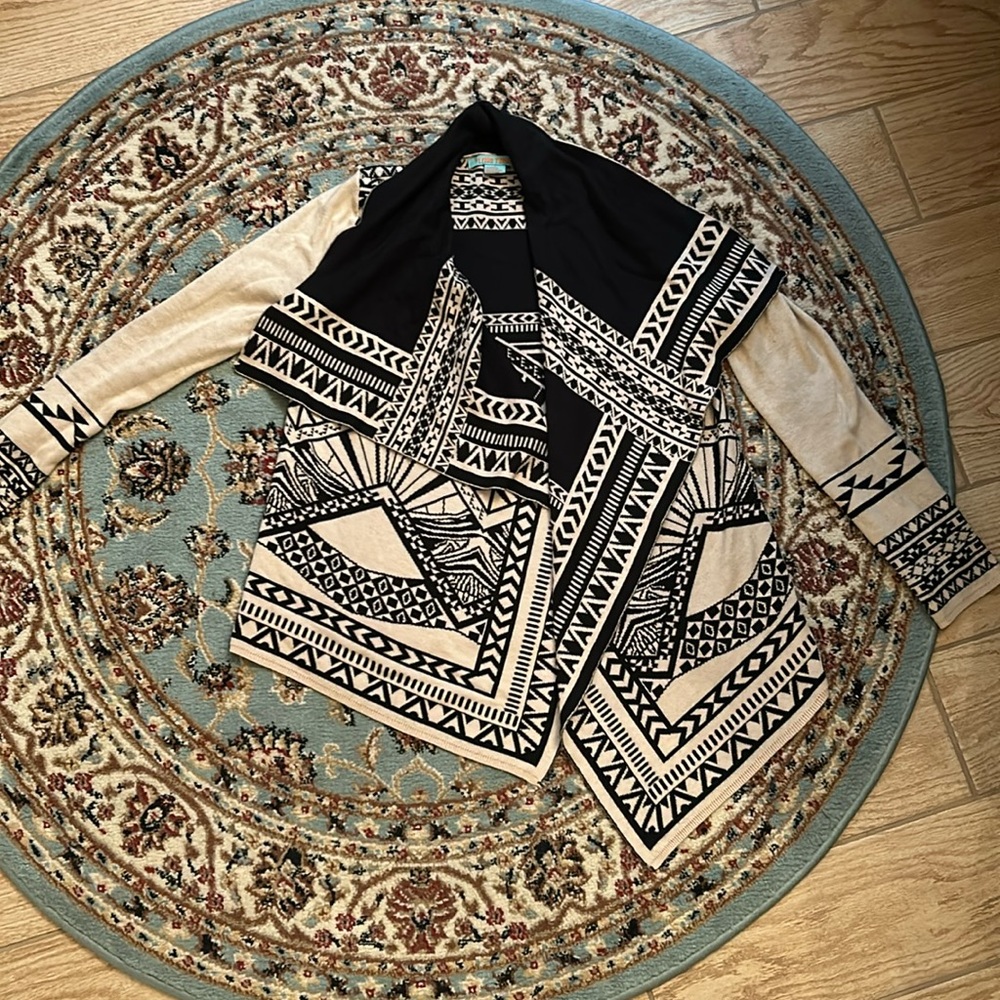 Flying Tomato Cardigan Sweater Duster Wrap, Small, Aztec print, groovy.